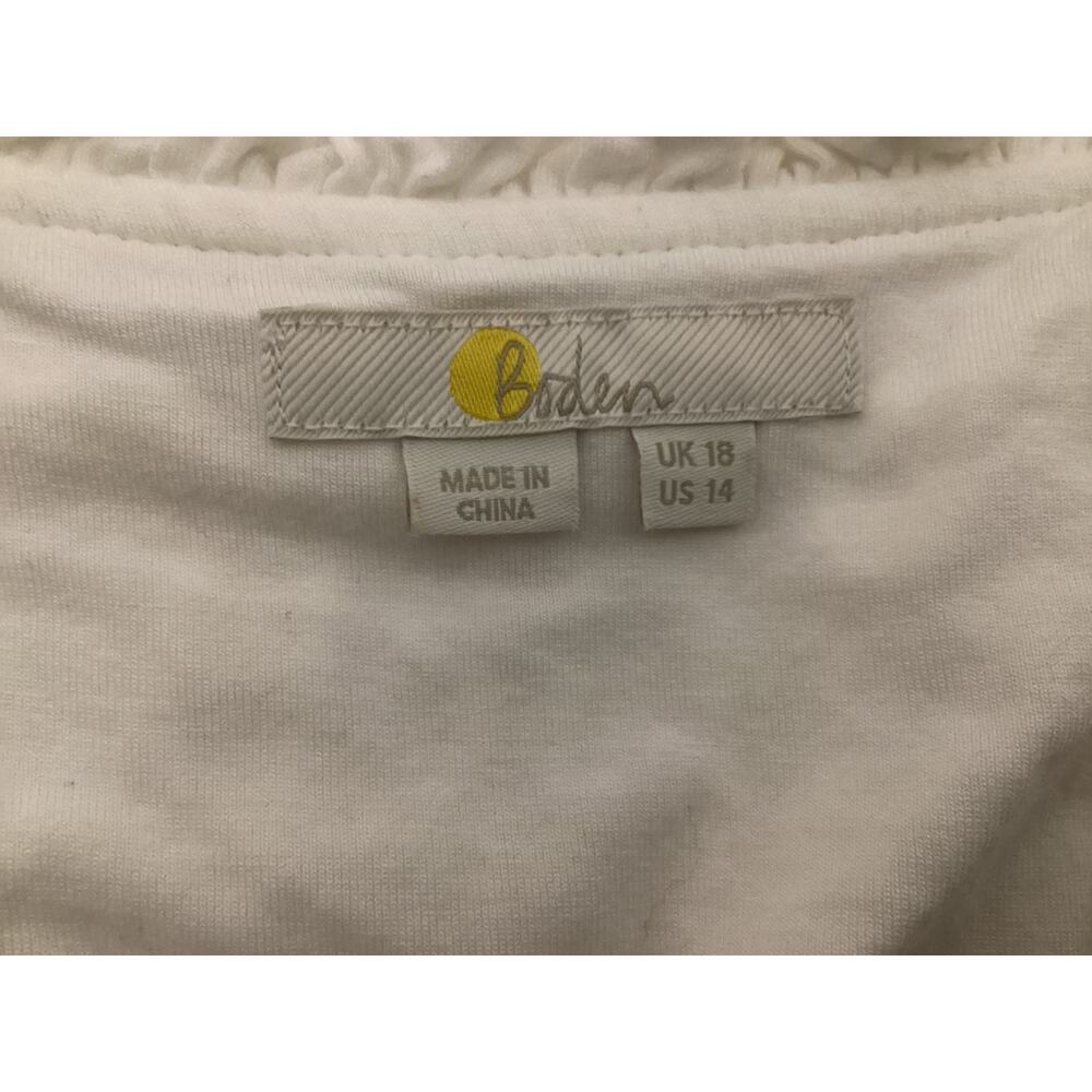 Boden Smocked Yoke Metallic Top size 14 cream and gold - Picture 4 of 4